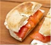 Scrambl.Egg,Smok Salmon Salmon Bialy