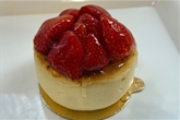 Gluten Free Strawberry Cheesecake (4")