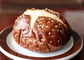 Pretzel Burger Buns (3pk)