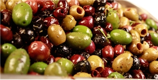 Pitted Mixed Olives