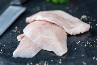 A&amp;V Abhf Veg. Diet Cage Free Chicken Cut (Prepack)