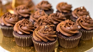 Mini Chocolate Cupcake with Chocolate Buttercream Frosting