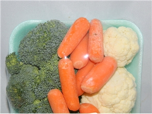 Carrots Peeled Broccoli &amp; Cauliflower Florets