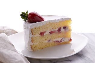 Strawberry Shortcake Slice