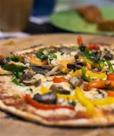 Gluten Free Pizzette with Veggies (9&quot;)