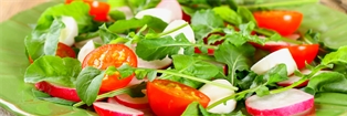 Mesclun Salad with Tomato &amp; Mozzarella (16oz)