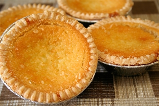9&quot; Coconut Custard Pie
