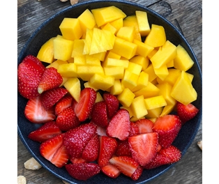 Mangoes &amp; Strawberries 12Oz