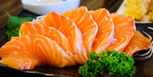 Salmon Sashimi W/ All Nat New Zealand King Salmon