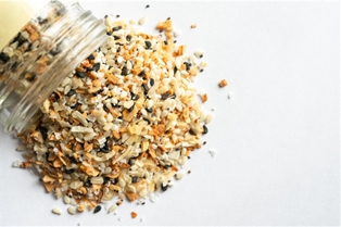A&amp;V Everything Bagel Seasoning (3Oz)